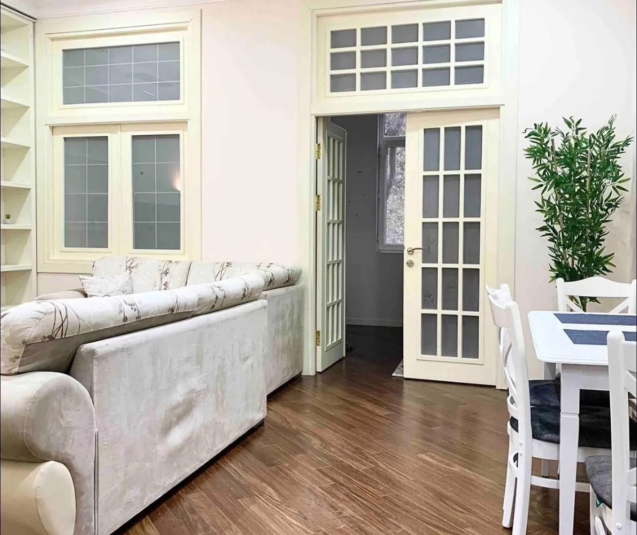 Center Cozy 2 Bedrooms Baku